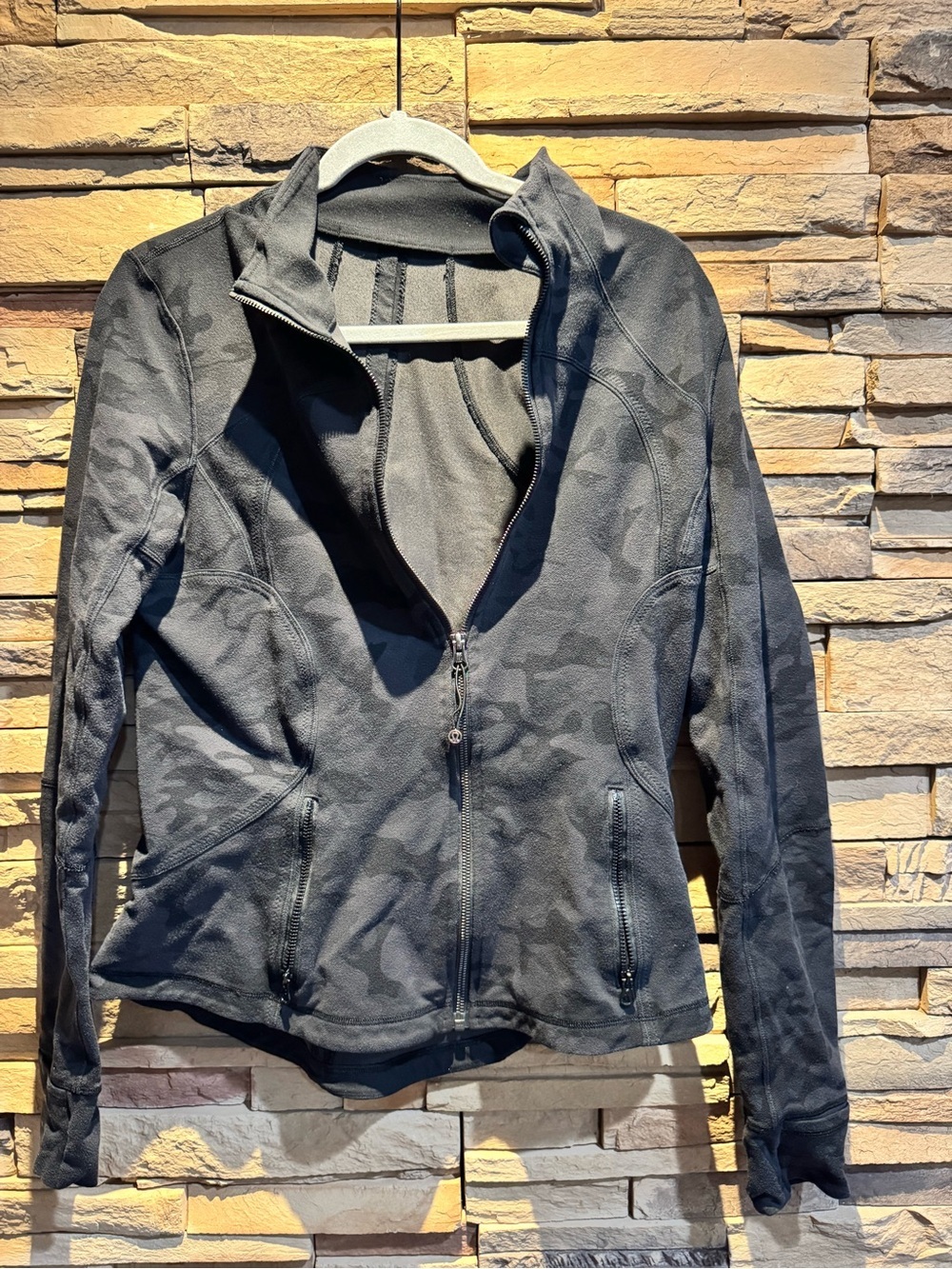 Lululemon define jacket thawed black camo size 12